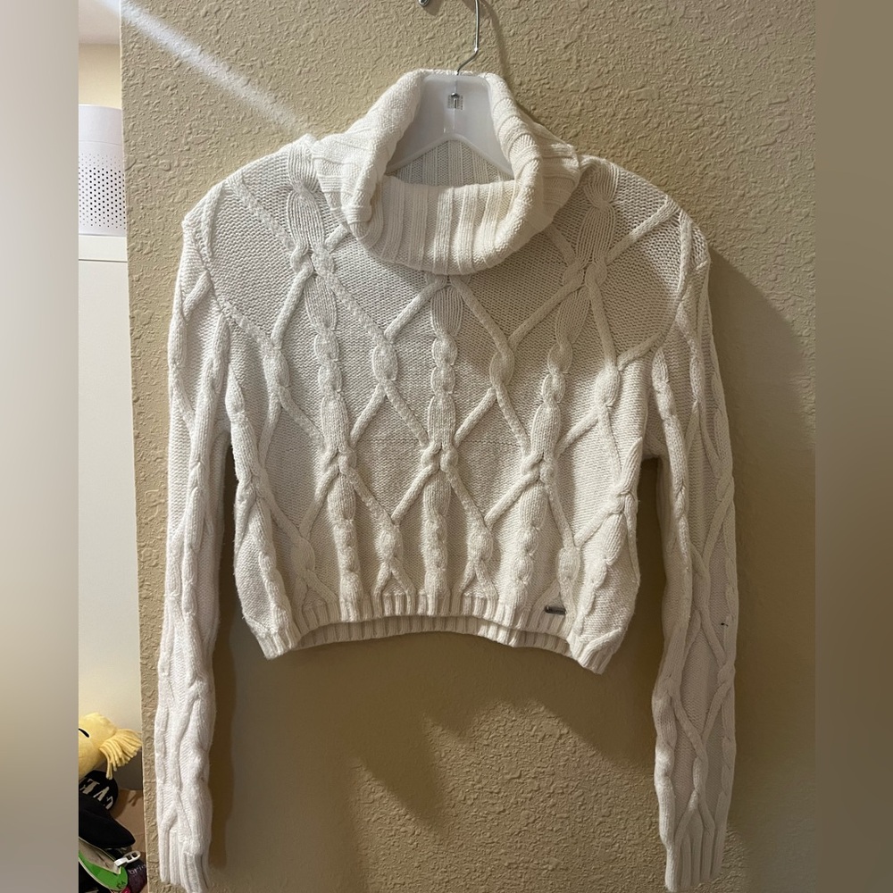 Hollister Cropped Turtleneck Sweater
